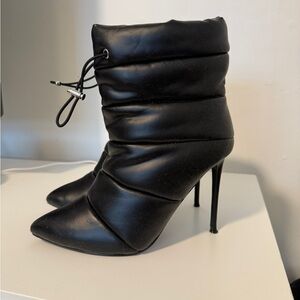 Steve Madden Black Quilted Heeled Boots